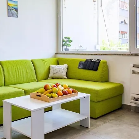 Stone & Sun 2bdr With Balcony Appartement Zadar